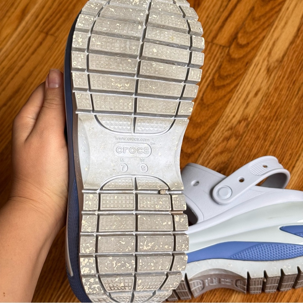 Mega crush platform Crocs sandals in blue size women 9 - Picture 7 of 9